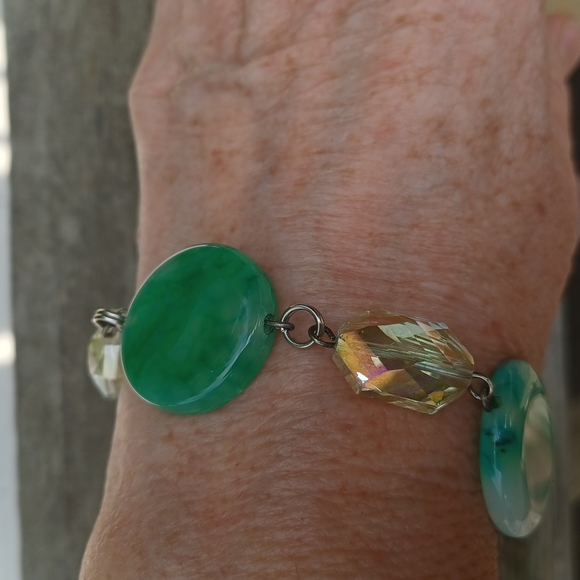 Green Aventurine Bracelet Size 8 1/2 inches - Picture 9 of 12